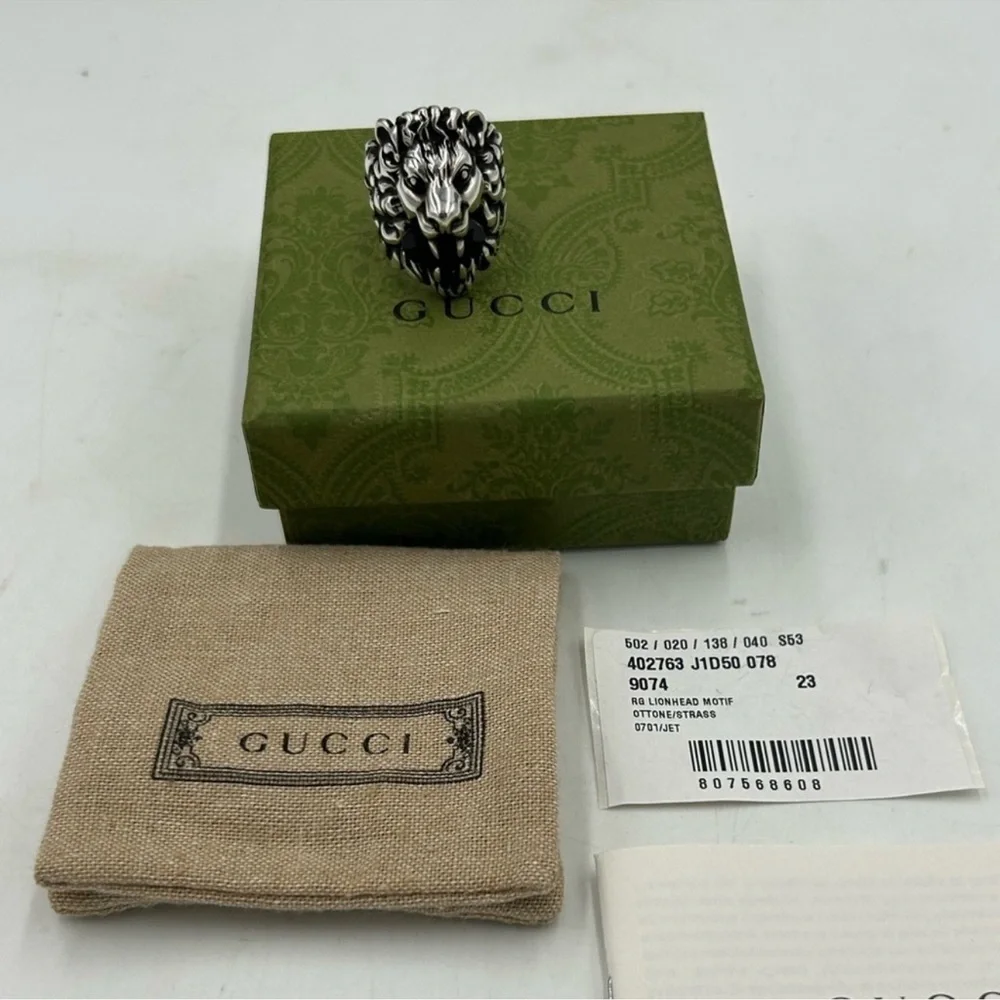 Men’s Gucci iconic Lionhead ring size 10 made in Italy